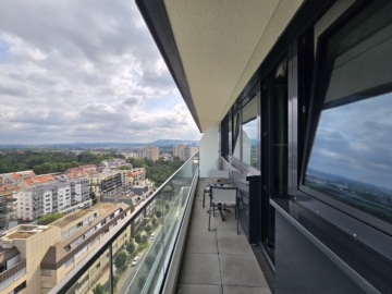 Stuttgarts Finest: Exklusives Appartement in der Cloud N°7 - Loggia (6195)