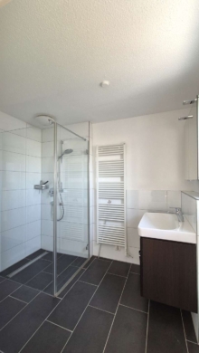 Urban – Modern – Zeitlos - Bodentiefe Dusche (6082)