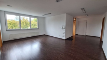 Zentrale Büro- oder Praxisflächen sofort verfügbar, 71155 Altdorf, Büro/Praxis