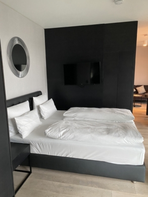 Exklusives Apartment über den Dächern Stuttgarts - Schlafzimmer (6186)