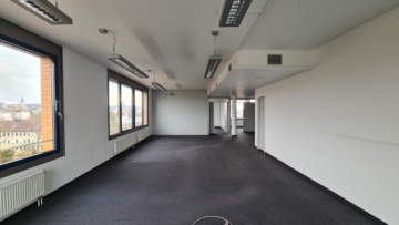 Helle Büroflächen im Zentrum – sofort frei! - Großraumbüro alternativer Blickwinkel (6215)