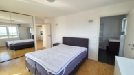 Schlafzimmer mit Bad en suite - Zentrale Lage – Moderne Wohnung – Tolle Aussicht