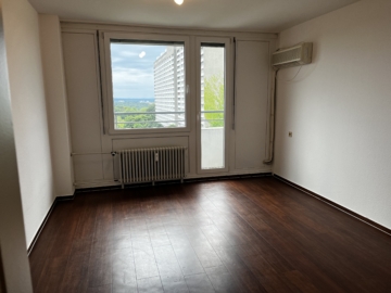 Charmante Wohnung im Asemwald - Schlafzimmer (6110)