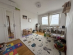 Kinderzimmer - 3,5 Zimmerwohnung mit Balkon und schöner Aussicht