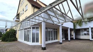 Attraktive Gewerbeeinheit für Kapitalanleger! - Außenansicht 2 (5218)